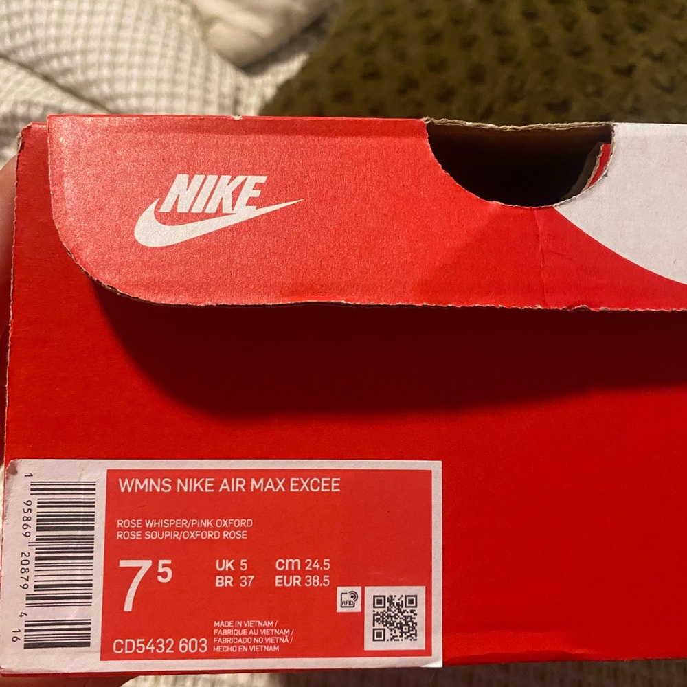 Nike Women's Air Max Sneakers - Pink - Picture 4 of 5